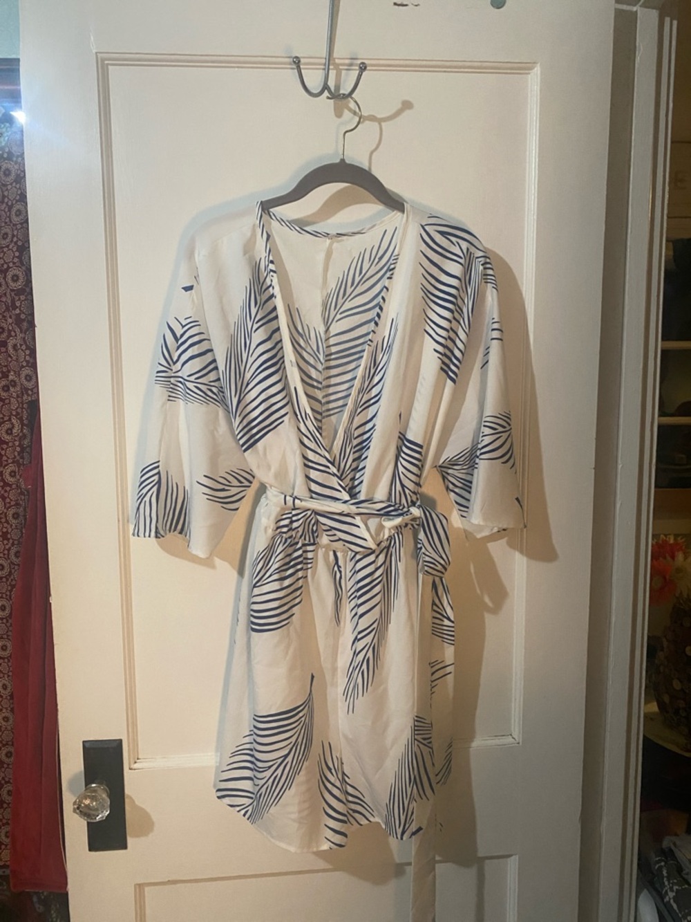 SHEIN White and Navy Palm Print Romper